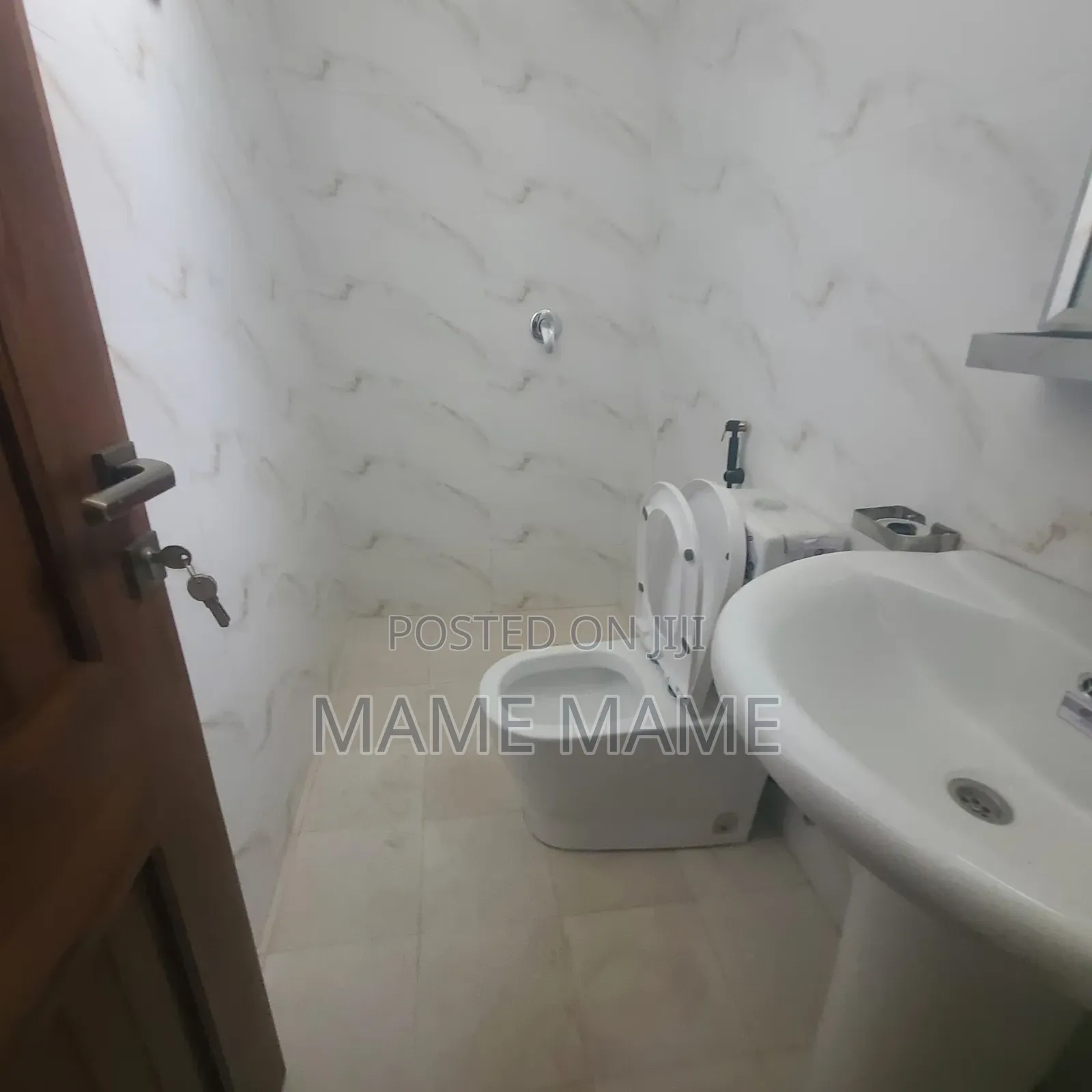 7bdrm House in Addis Abeba, Bole for rent