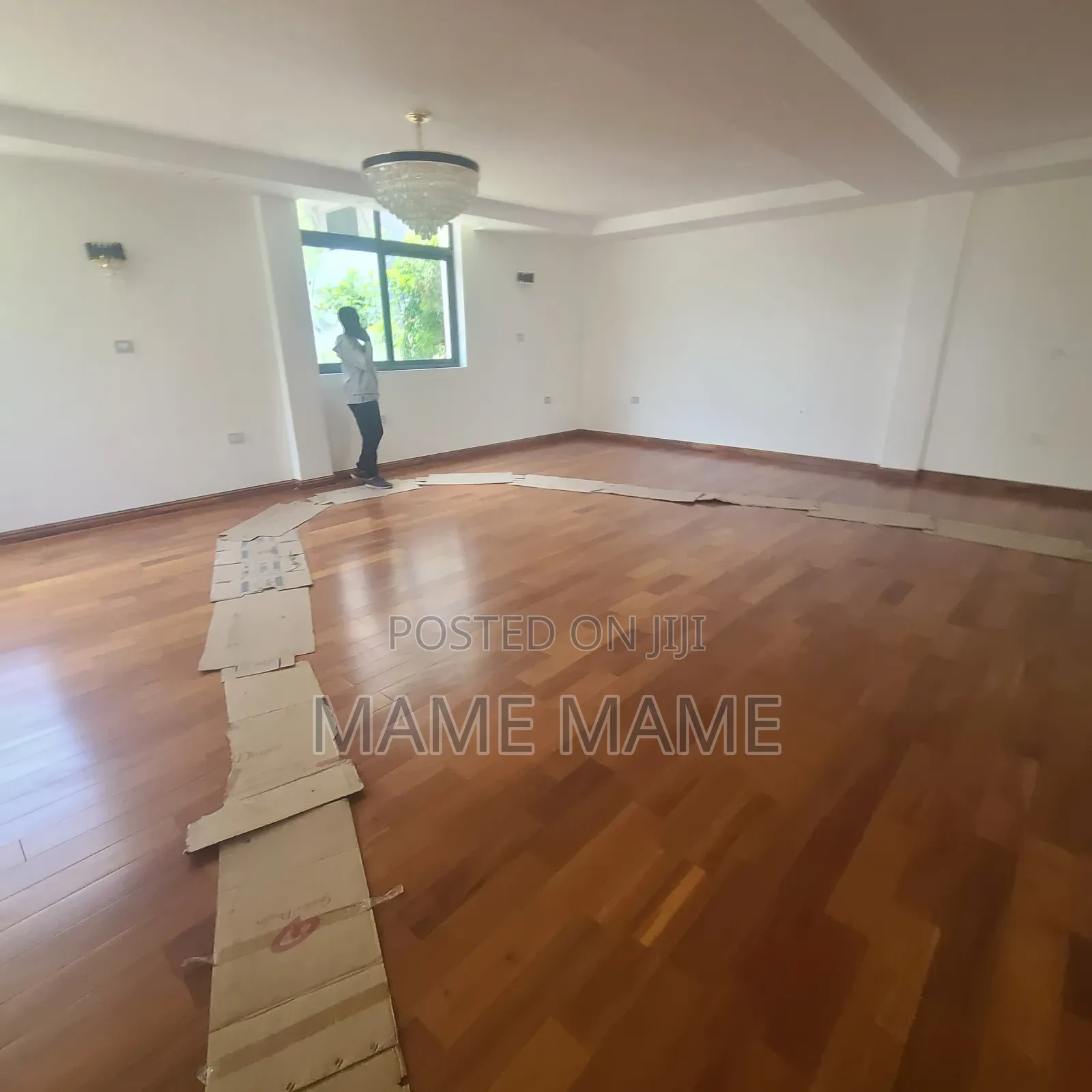9bdrm House in Addis Abeba, Bole for sale
