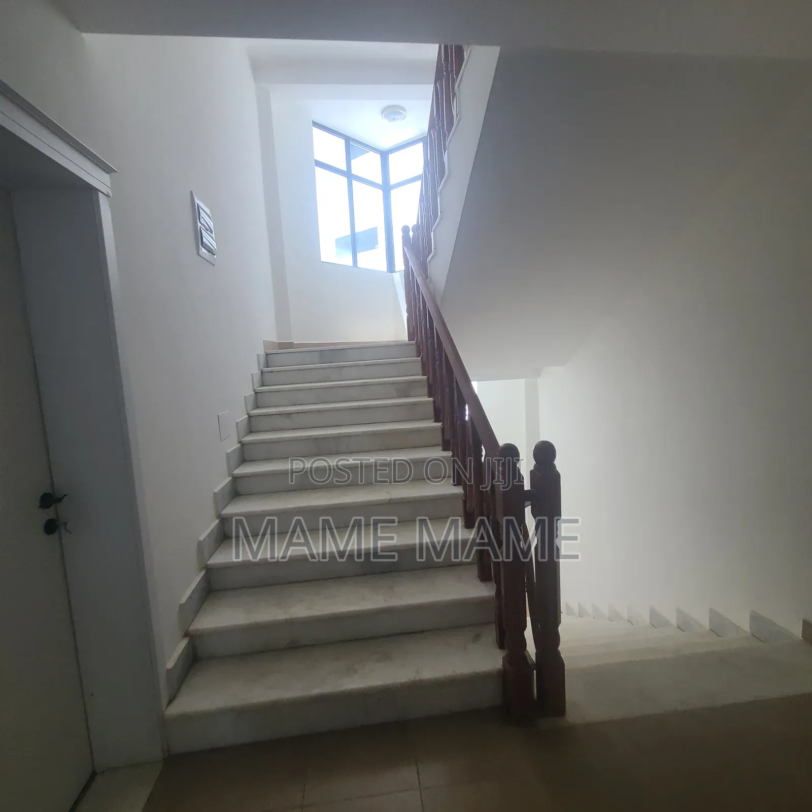 9bdrm House in Addis Abeba, Bole for sale