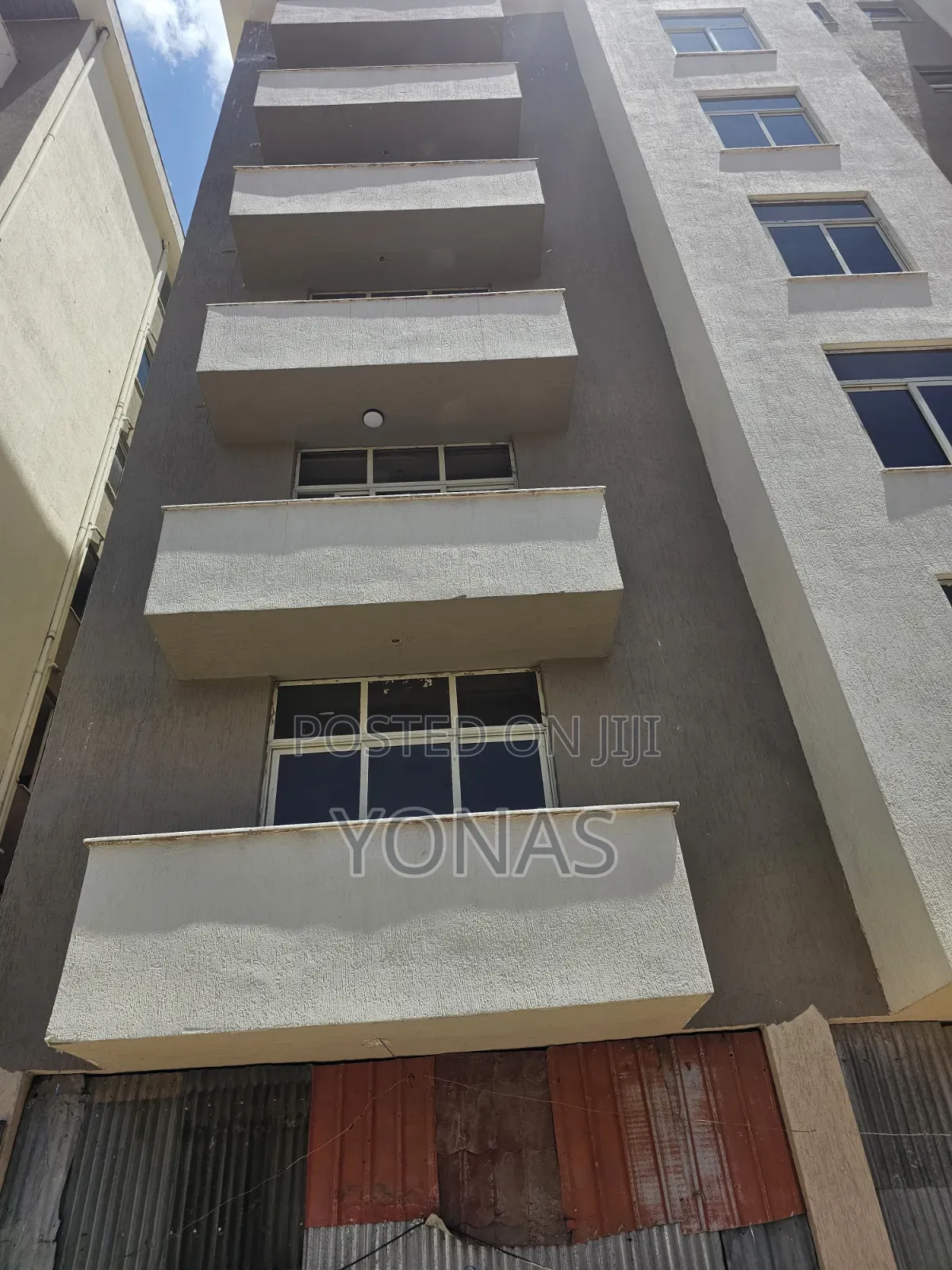 3bdrm Apartment in Amdehunrealestate, Nifas Silk-Lafto for sale