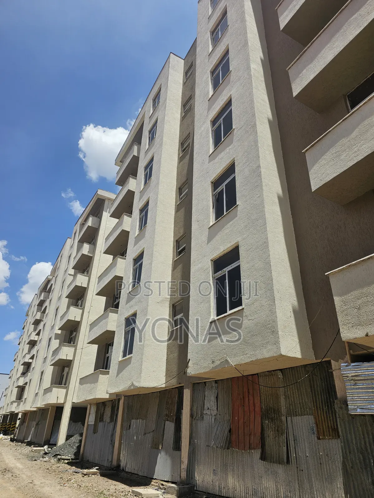 3bdrm Apartment in Amdehunrealestate, Nifas Silk-Lafto for sale