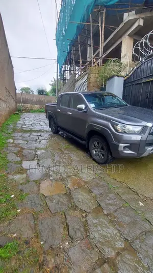 Toyota Hilux Revo Double Cab Deisel 2.4 RWD 2021 Gray