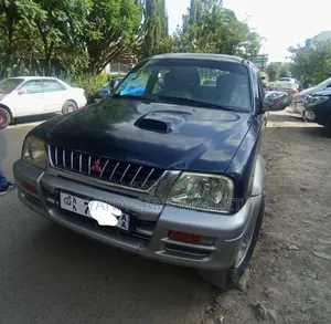 Mitsubishi L200 2002 Blue