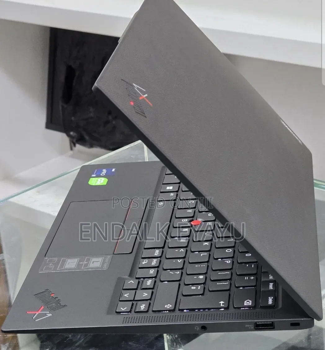 New Laptop Lenovo ThinkPad X1 Carbon 16GB Intel Core i7 SSD 512GB