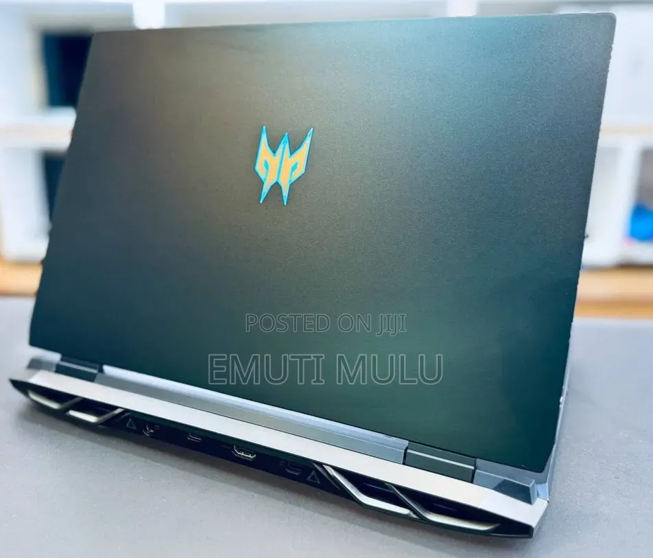 New Laptop Acer Predator Helios 300 16GB Intel Core i9 SSD 512GB