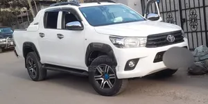 Toyota Hilux 2017 White