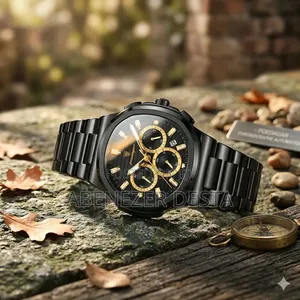 Poedagar Chronograph Wristwatch With a Black Stainless Steel Strap