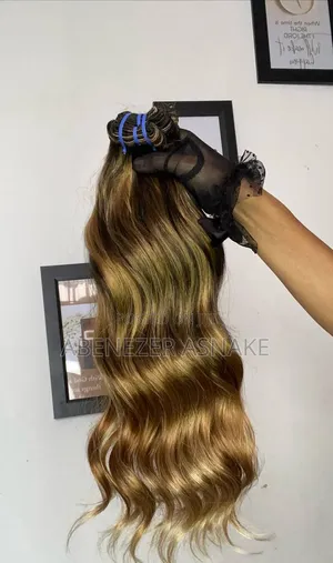 Highlight Blonde Short Hair
