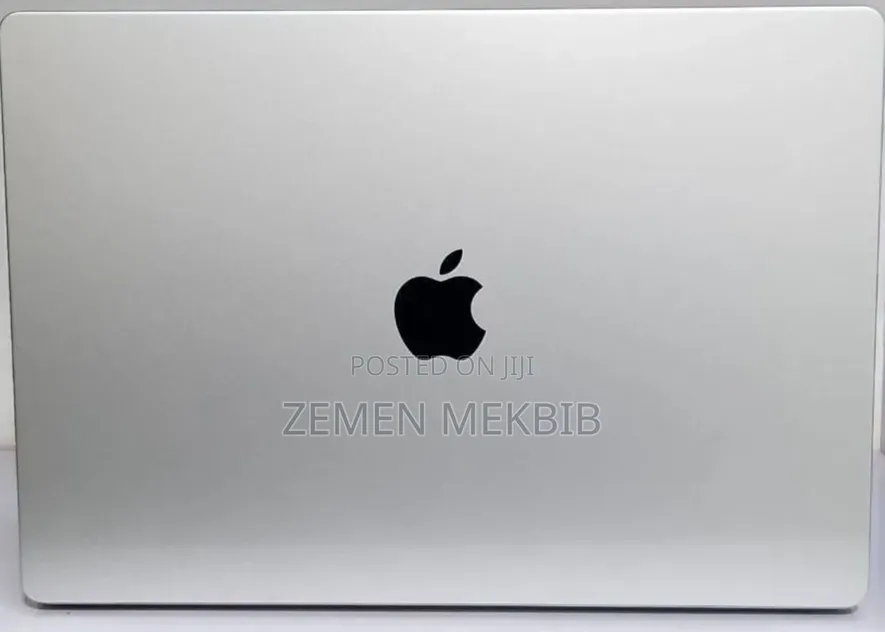 New Laptop Apple MacBook Air 2024 M3 13-inch 32GB Apple M3 SSD 512GB