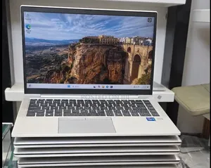 New Laptop HP EliteBook 840 G8 16GB Intel Core i7 SSD 512GB