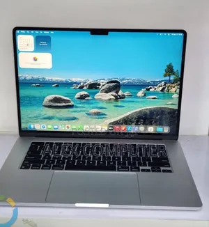 New Apple MacBook Air 2024 M3 15-inch 24GB Apple M3 Pro SSD 512GB