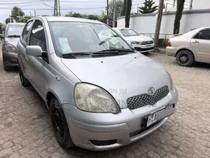 Toyota Vitz 1.0 FWD 3dr 2003 Silver
