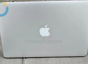 New Laptop Apple MacBook Pro 2015 8GB Intel Core i5 SSD 128GB