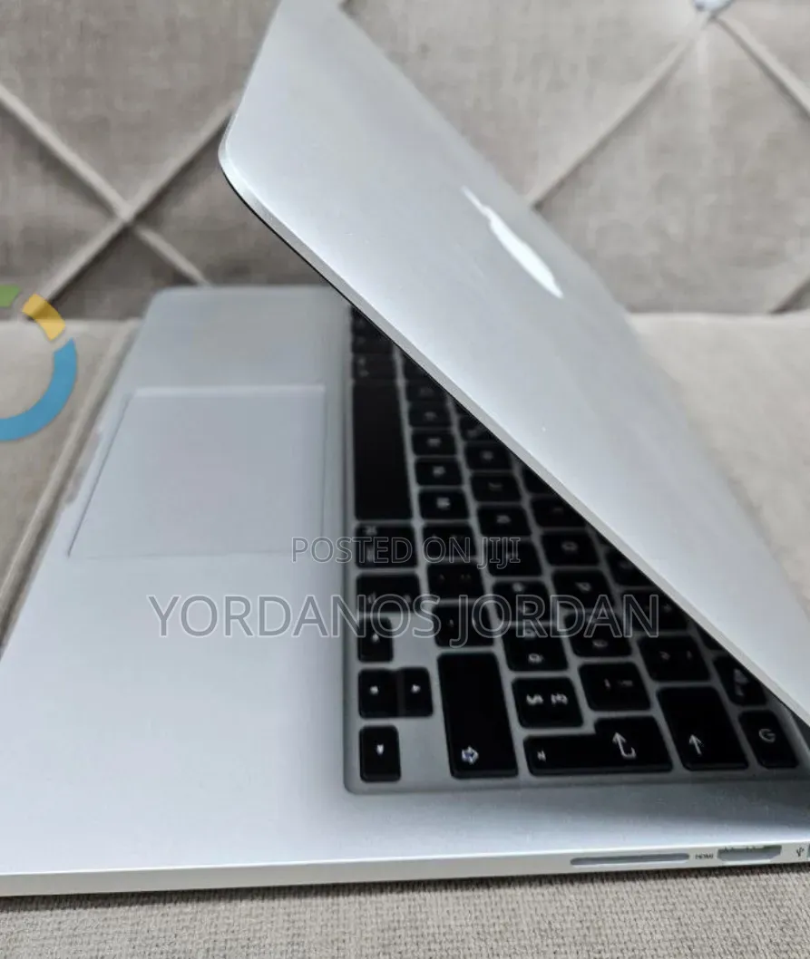 New Laptop Apple MacBook Pro 2015 8GB Intel Core i5 SSD 128GB