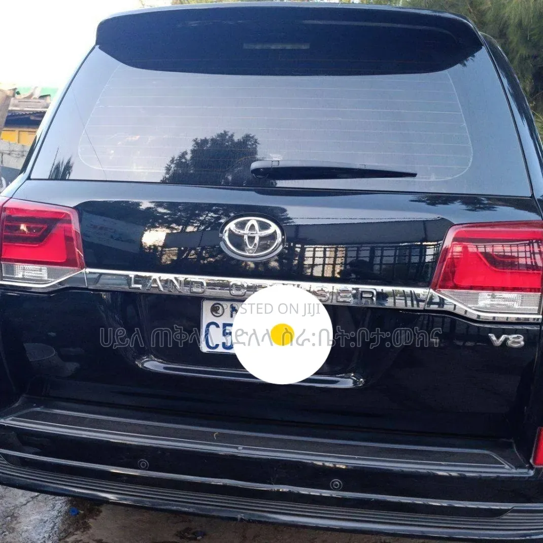 Toyota Land Cruiser 2021 Maroon