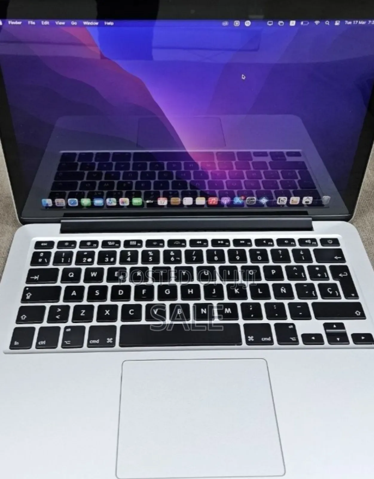 New Laptop Apple MacBook Pro 2015 8GB Intel Core i7 SSD 256GB