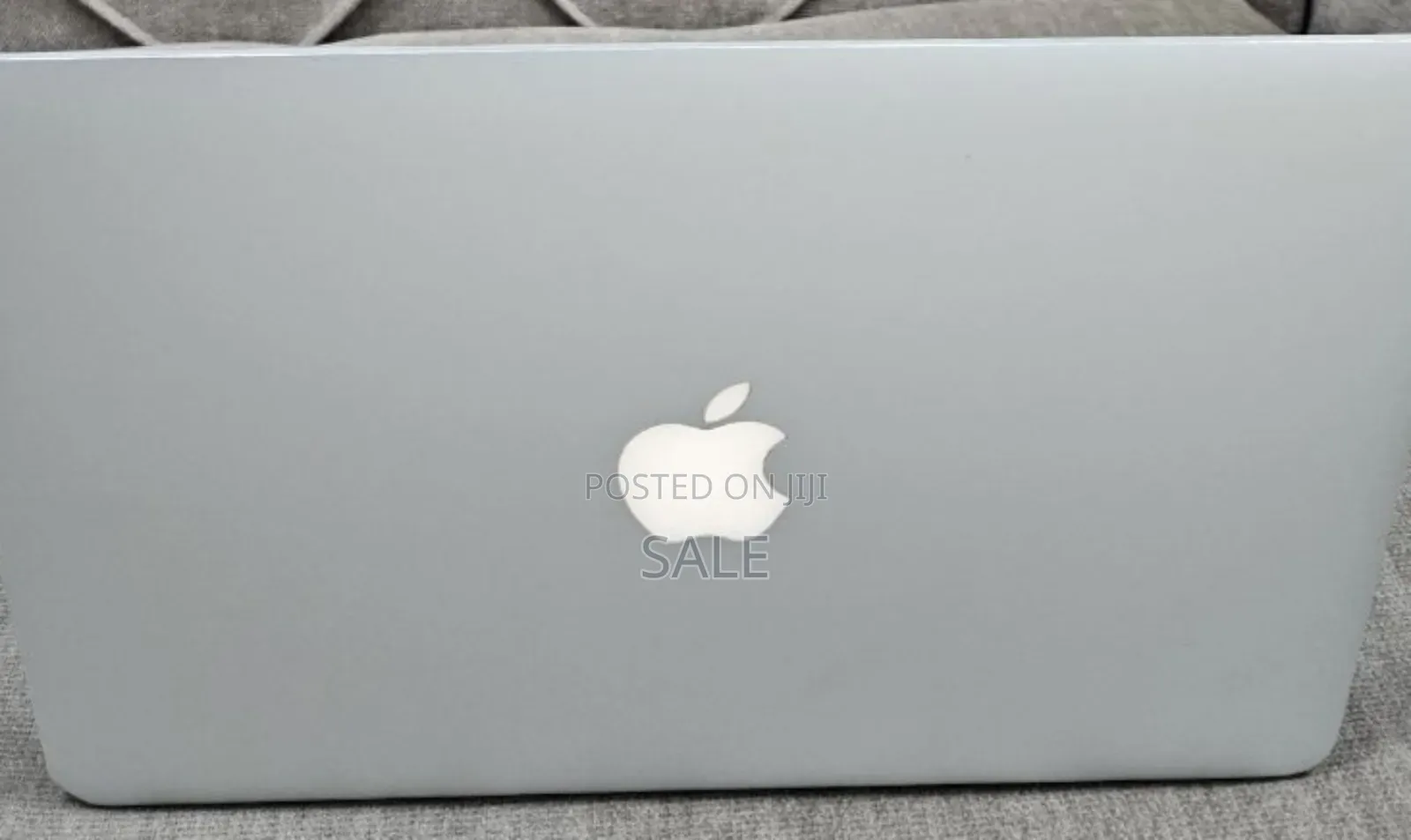 New Laptop Apple MacBook Pro 2015 8GB Intel Core i7 SSD 256GB