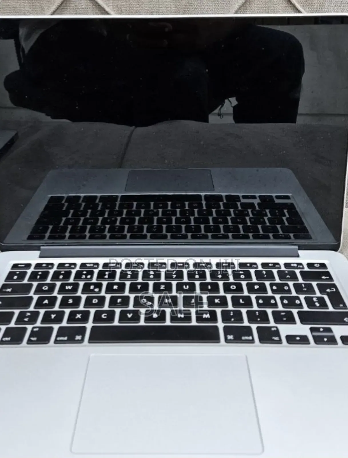 New Laptop Apple MacBook Pro 2015 8GB Intel Core i5 SSD 256GB
