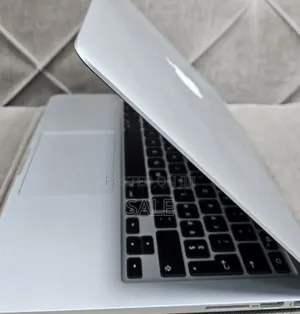 New Laptop Apple MacBook Pro 2015 8GB Intel Core i5 SSD 256GB