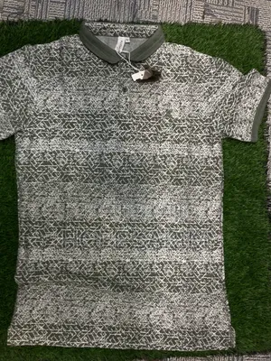 Men's Stylish Patterned Polo Shirt •