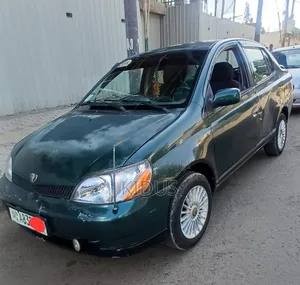 Toyota Platz 2002 Green