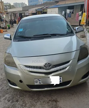 Toyota Yaris 2007 Gold