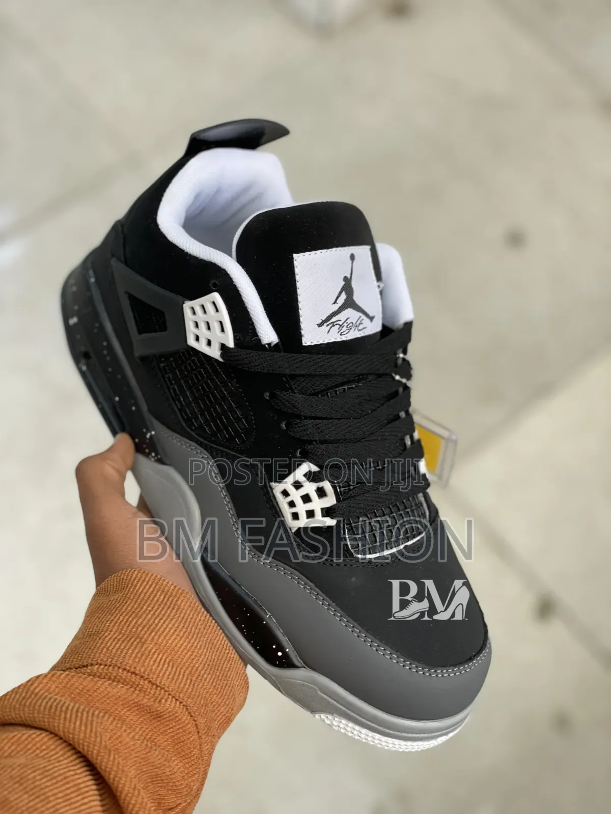 Air Jordan 4 Retro: Speckled Excellence