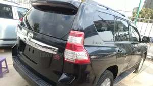 Toyota Land Cruiser Prado 2012 Matt Black