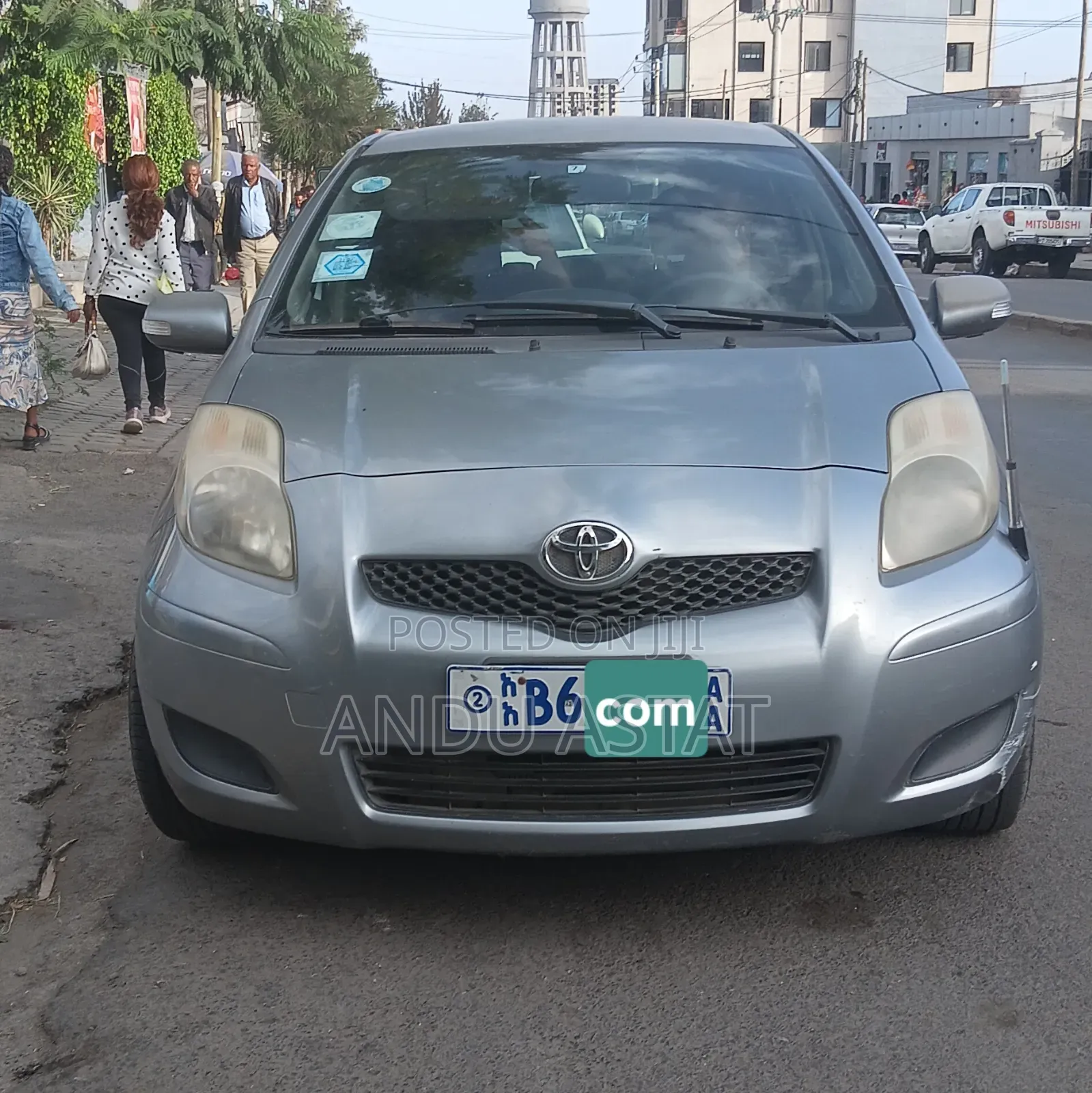 Toyota Yaris 2010 Gray