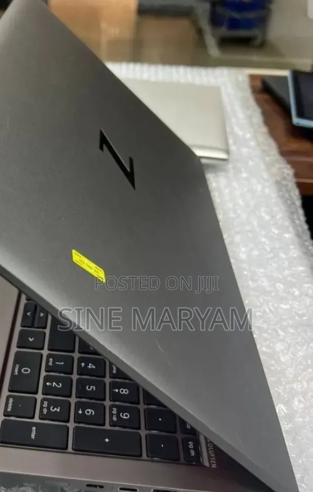 New Laptop HP ZBook Power G7 16GB Intel Core i7 SSD 512GB