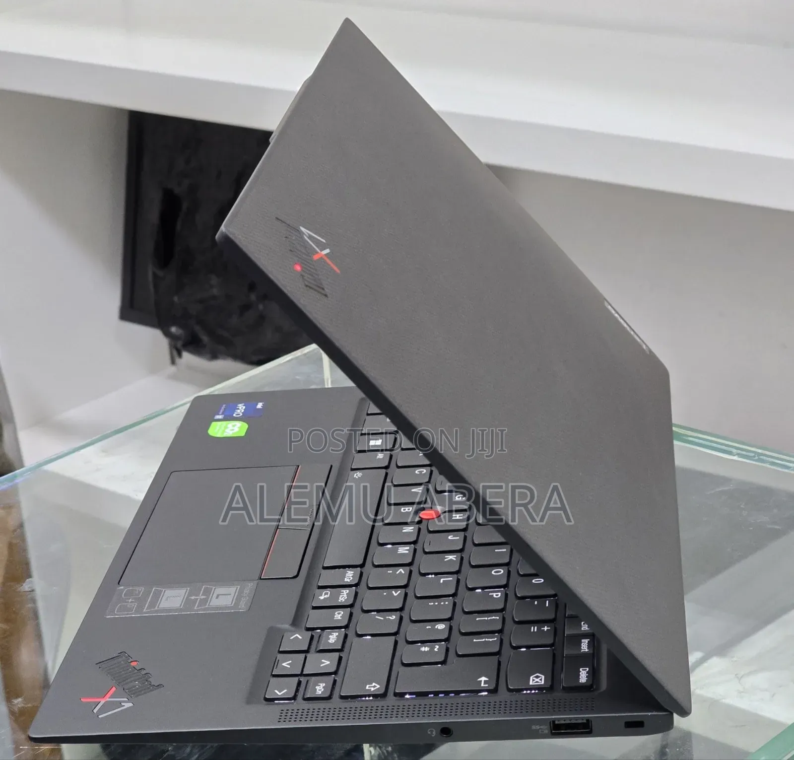 New Laptop Lenovo ThinkPad X1 Carbon 16GB Intel Core i7 SSD 512GB
