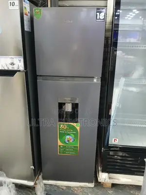 Syinix 257-Liter Frost-Free Refrigerator in Silver With An