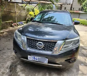 Nissan Pathfinder 2013 Black
