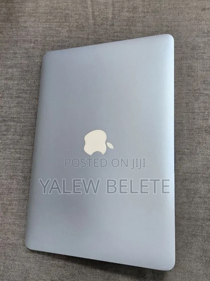 New Laptop Apple MacBook Pro 2015 8GB Intel Core i7 SSD 256GB