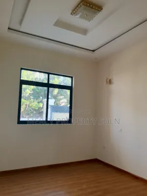 6bdrm House in Bole for sale