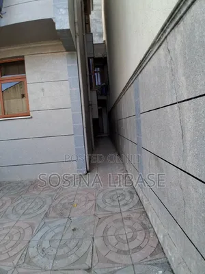 12bdrm House in Bole for sale