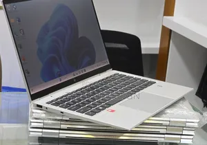 New Laptop HP EliteBook 1040 G8 16GB Intel Core i7 SSD 512GB