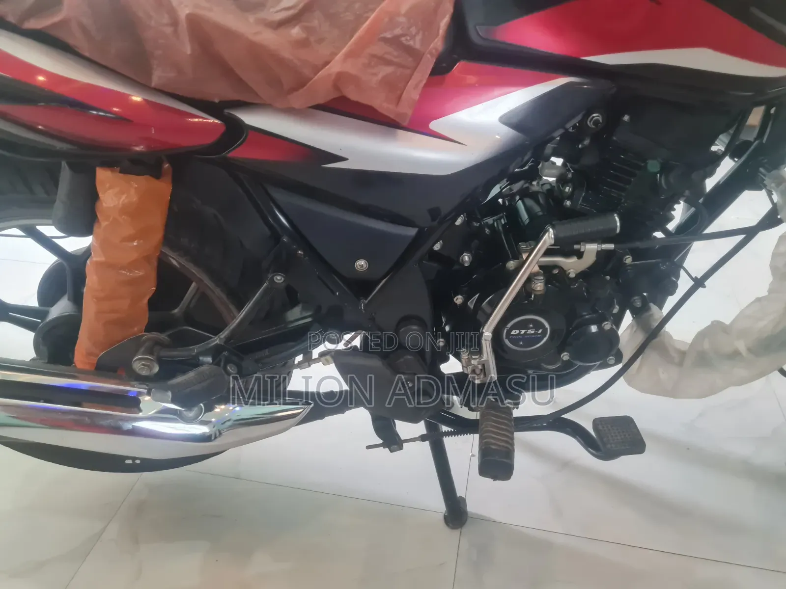Bajaj Discover 125 2024 Black