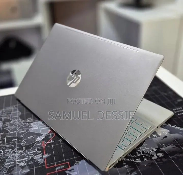 New Laptop HP Pavilion 15 8GB Intel Core i5 SSD 256GB