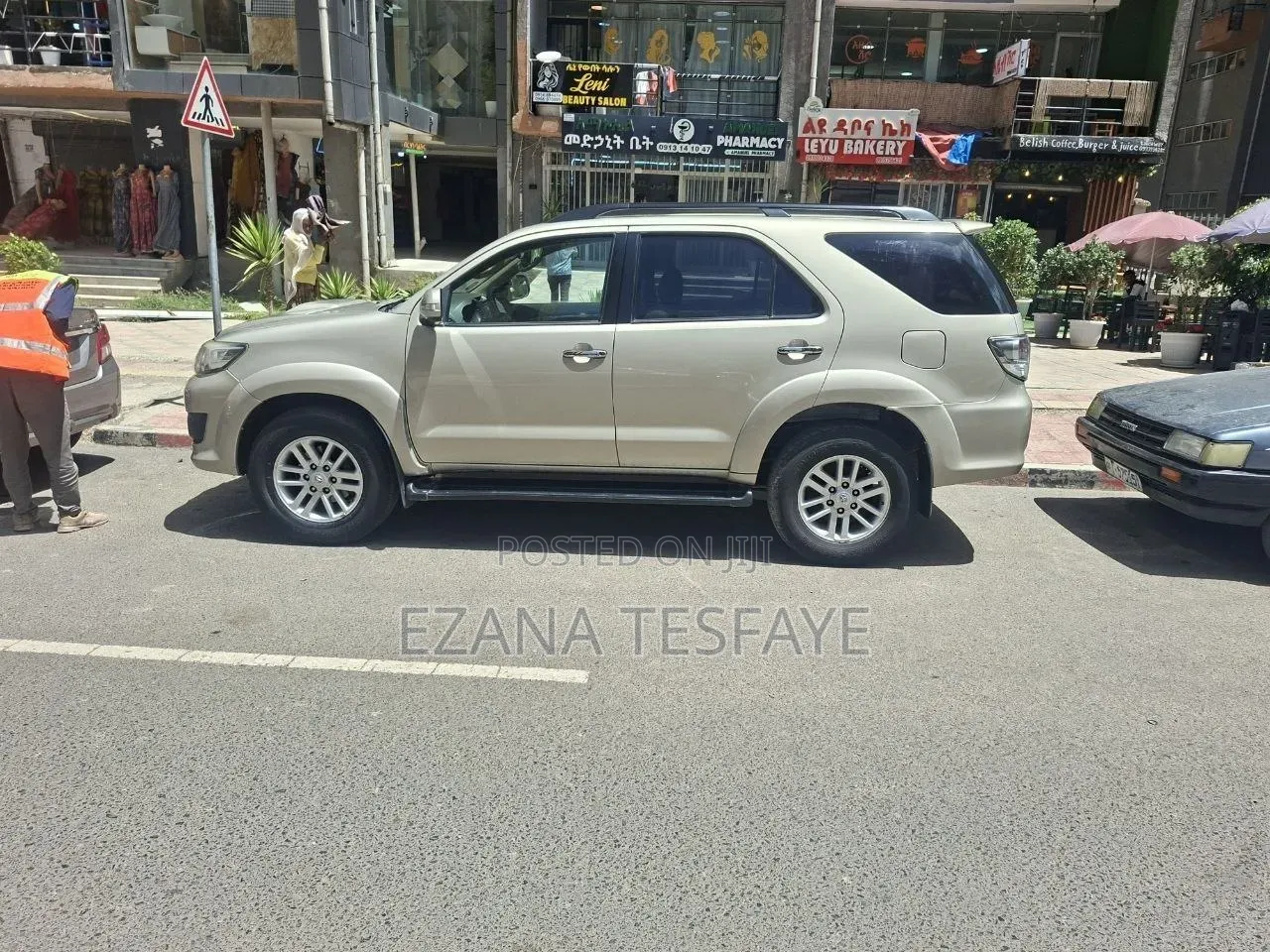 Toyota Fortuner 2012 Beige