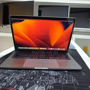 New Laptop Apple MacBook Air 2017 8GB Intel Core i5 SSD 256GB