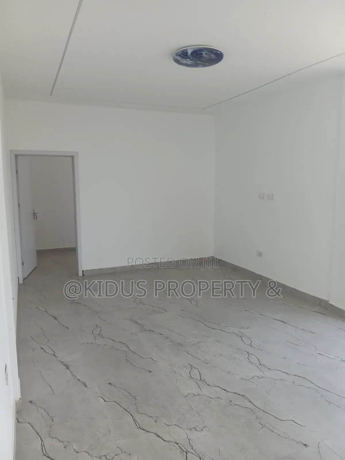7bdrm Townhouse / Terrace in Lebu Medhaniyaleme, Nifas Silk-Lafto