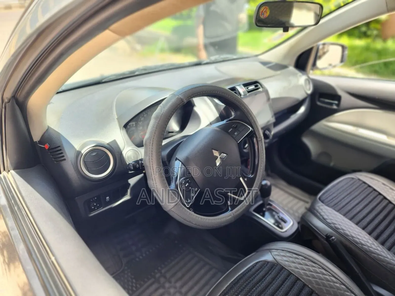 Mitsubishi Attrage 2022 Gray