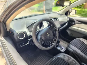 Mitsubishi Attrage 2022 Gray