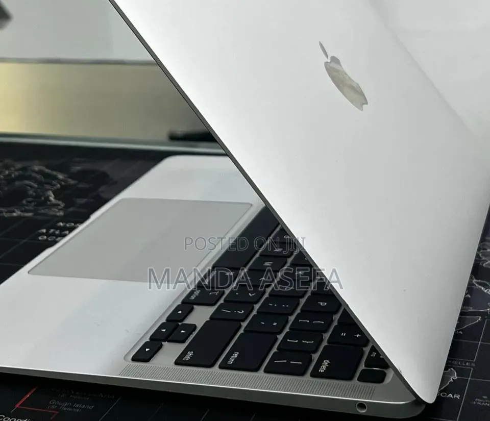 New Laptop Apple MacBook Air 2020 M1 16GB Apple M1 SSD 512GB
