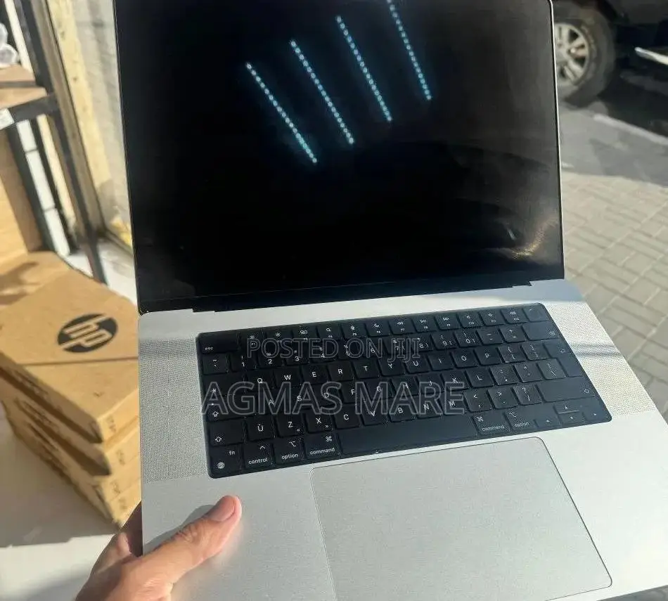 New Laptop Apple MacBook Pro 2021 M1 32GB Apple M1 SSD 1T