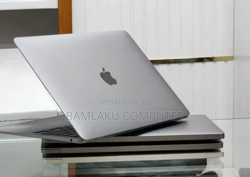 New Laptop Apple MacBook Air 2020 M1 8GB Apple M1 SSD 256GB