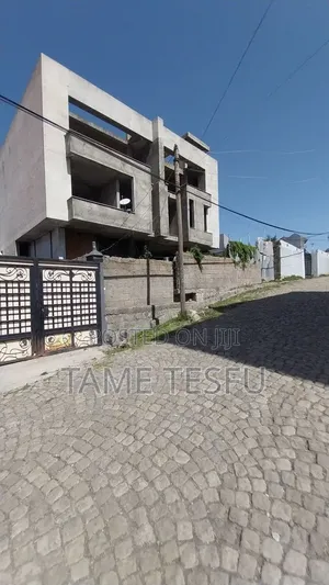 8bdrm House in አትሌቶች ሰፋር, Yeka for sale