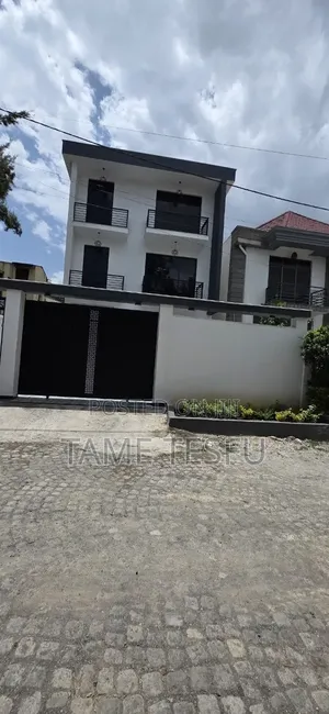 Furnished 8bdrm House in ሀያት, Bole for sale