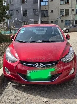 Hyundai Elantra 2013 Red